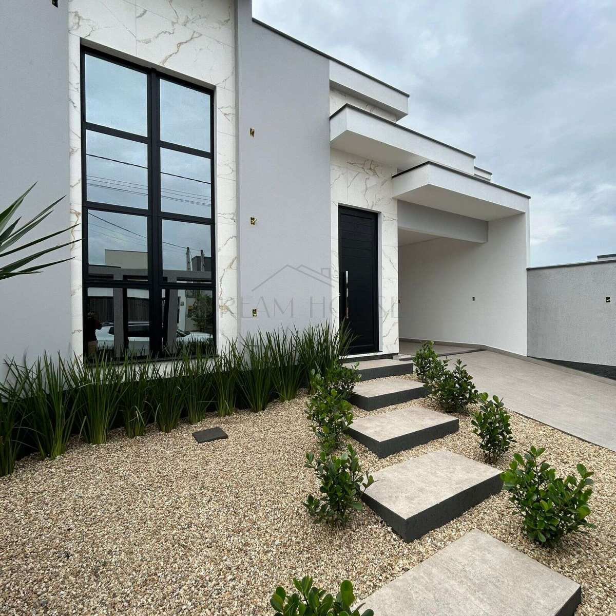 Casa à venda em Tijucas, Bosque da Mata, com 3 quartos, 122m² - Dream House Negócios Imobiliarios