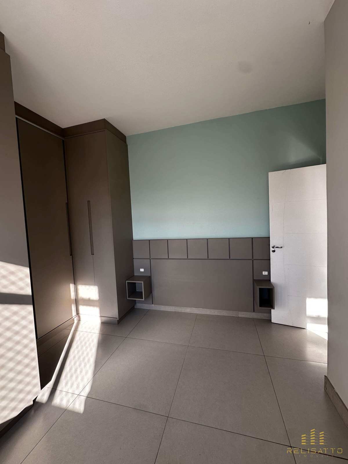 Apartamento no centro de Curitiba - Relisatto Imóveis • Gabriela Busato  Especialista em Imóveis de Médio e Alto Padrão