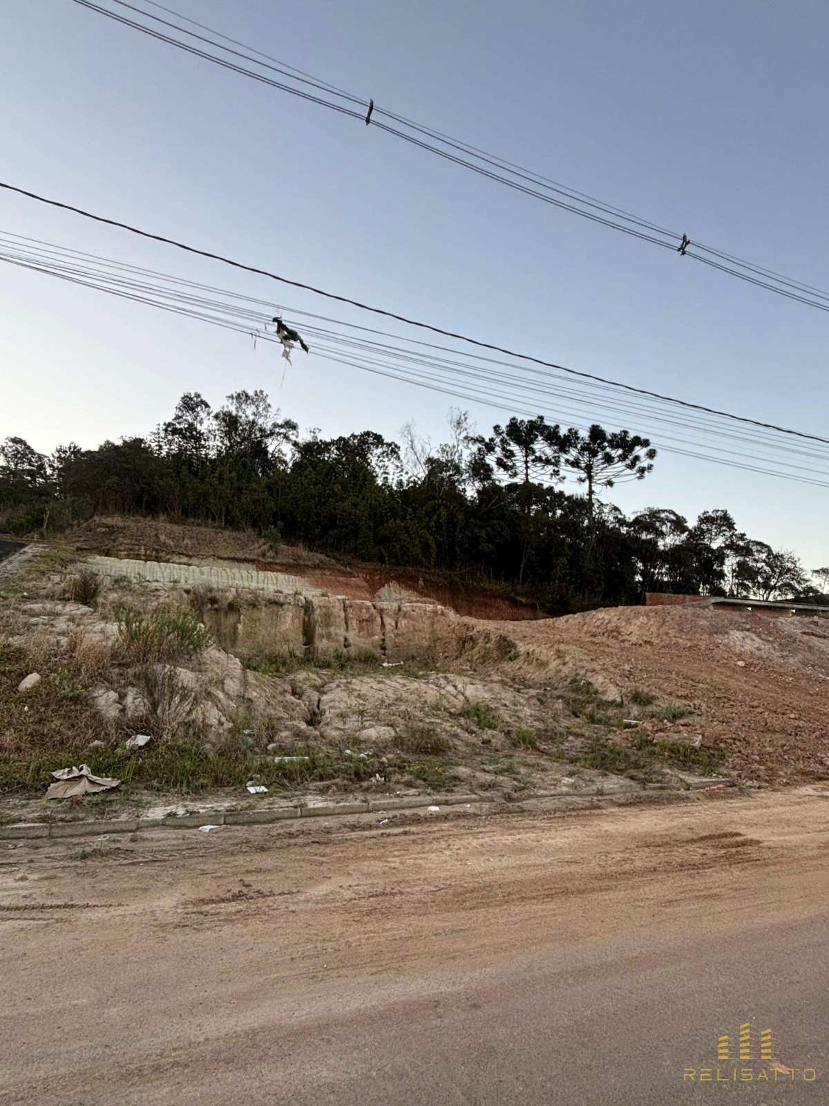 LOTES EM CAMPINA GRANDE DO SUL-PR - Relisatto Imóveis • Gabriela Busato  Especialista em Imóveis de Médio e Alto Padrão