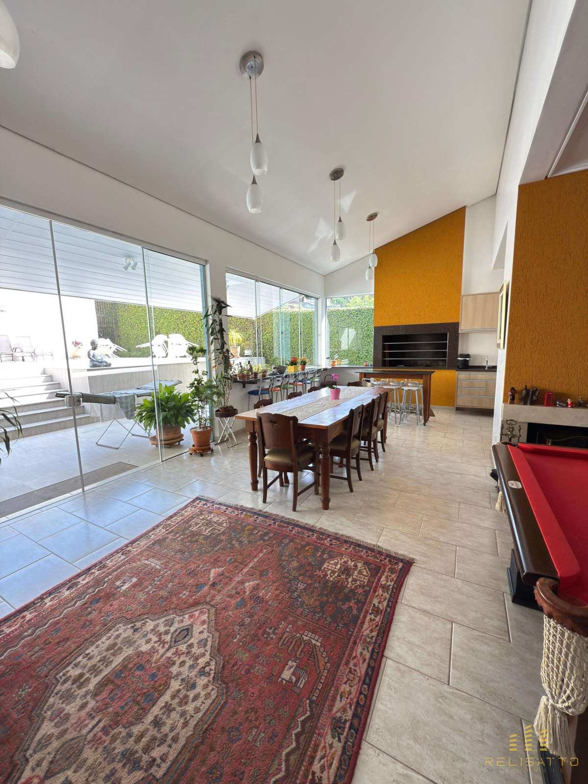 Sobrado de alto padrão no Campo comprido - Relisatto Imóveis • Gabriela Busato Especialista em Imóveis de Médio e Alto Padrão