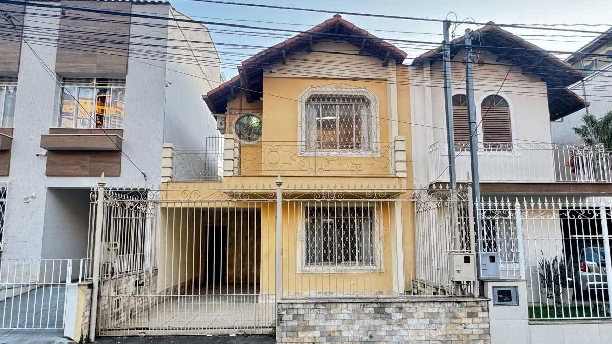 Casa 5 quartos, sendo 2 suítes no Granbery