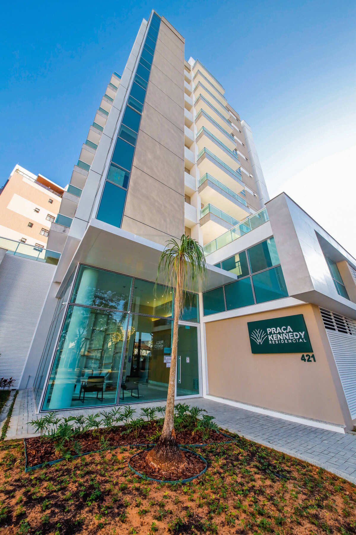 Apartamento 3 quartos em frente a praça Kennedy
