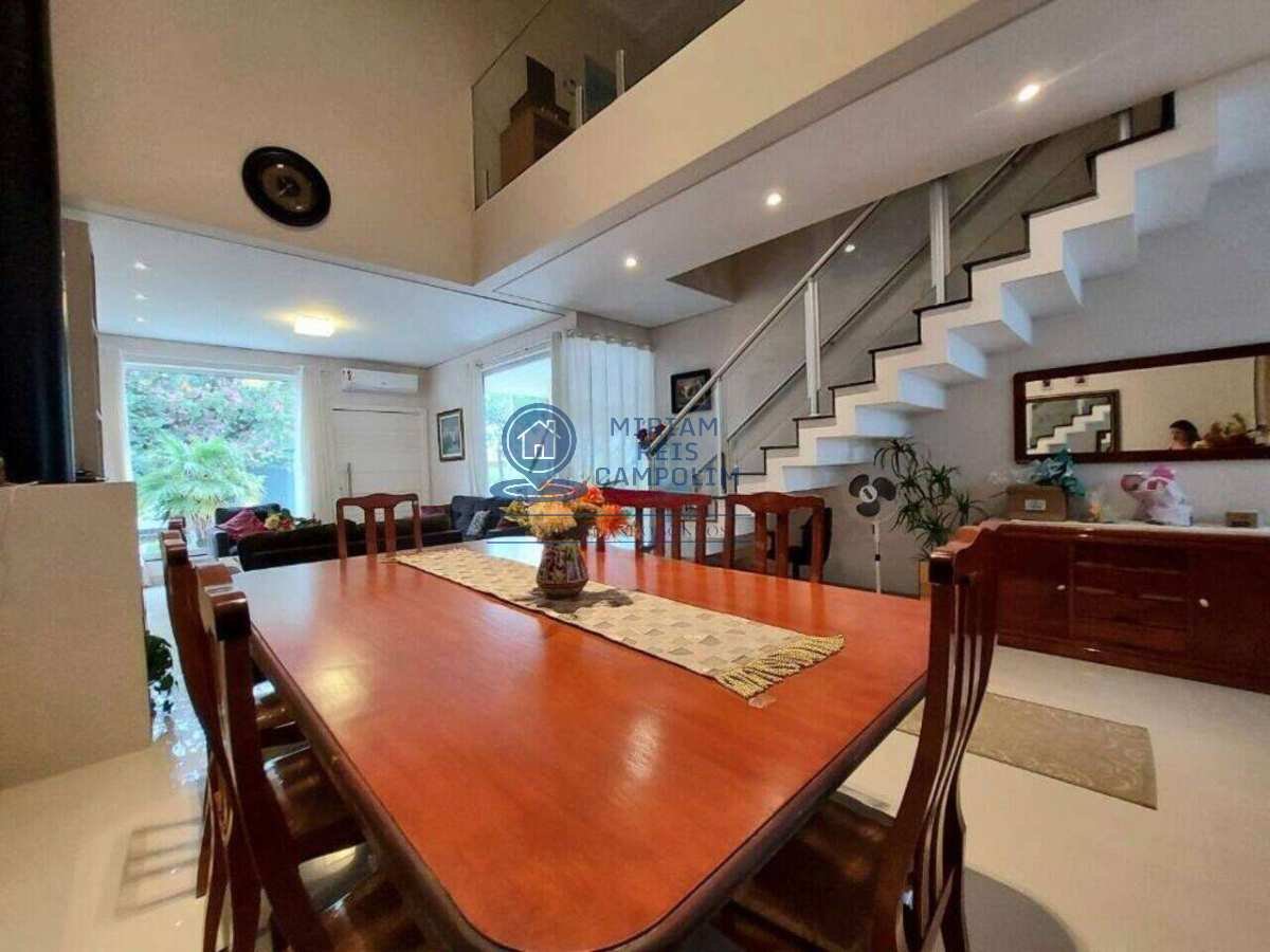 CASA EM CONDOMINIO RESIDENCIAL VILLA DOS INGLEZES,  com 4 SUÍTES E PISCINA - Miriam Reis Campolim   Corretora de imóveis