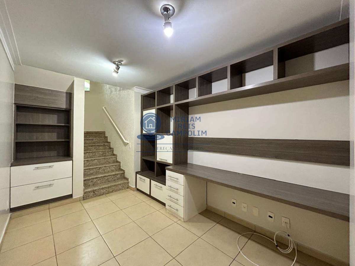 Casa de condomínio para alugar em Sorocaba, Parque Residencial Villa dos Inglezes, com 3 quartos, 350m² - Miriam Reis Campolim   Corretora de imóveis