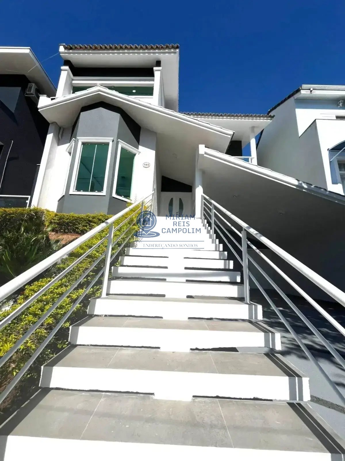 Sobrado em condomínio, no CONDOMINIO RESIDENCIAL VILLA DOS INGLEZES em Sorocaba, com 3 quartos, 290m² - Miriam Reis Campolim   Corretora de imóveis