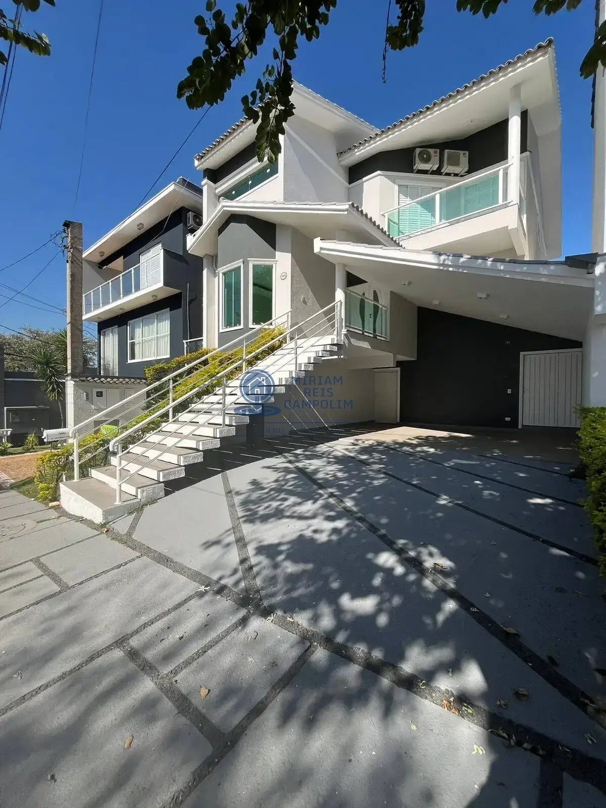 Sobrado em condomínio, no CONDOMINIO RESIDENCIAL VILLA DOS INGLEZES em Sorocaba, com 3 quartos, 290m² - Miriam Reis Campolim   Corretora de imóveis