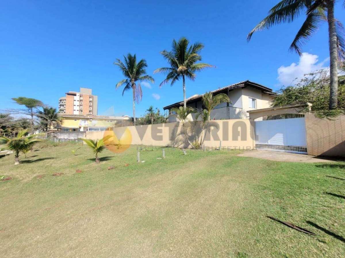 Sobrado à venda com 7 quartos, 453m² - Balneário Califórnia,Caraguatatuba