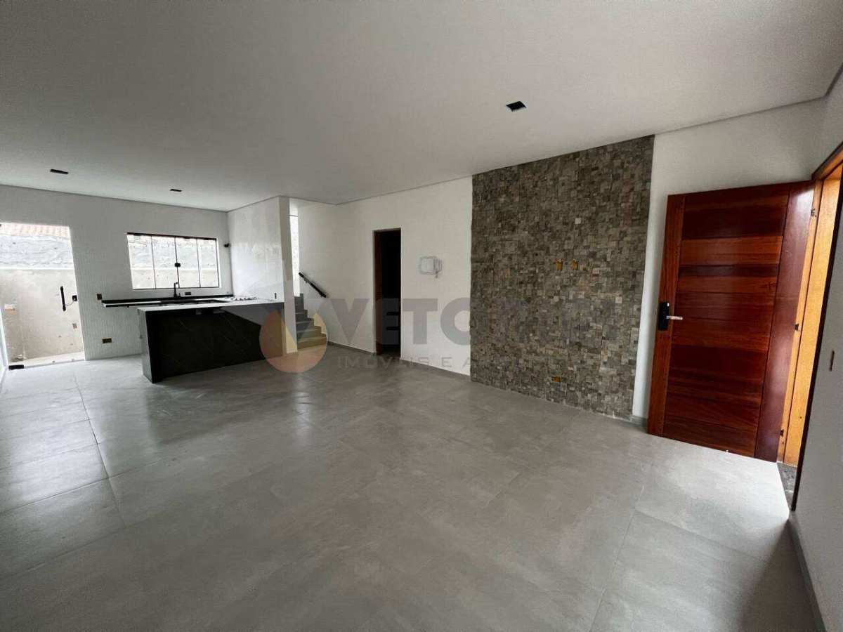 Sobrado em condomínio à venda com 2 quartos, 85m² - Pontal de Santa Marina,Caraguatatuba