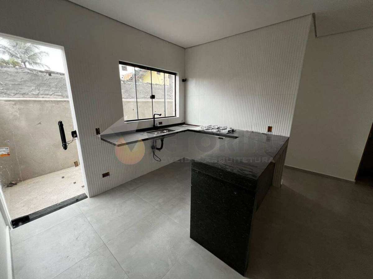  - Sobrado em condomínio à venda, com 2 suítes, 85m² - Pontal Santa Marina