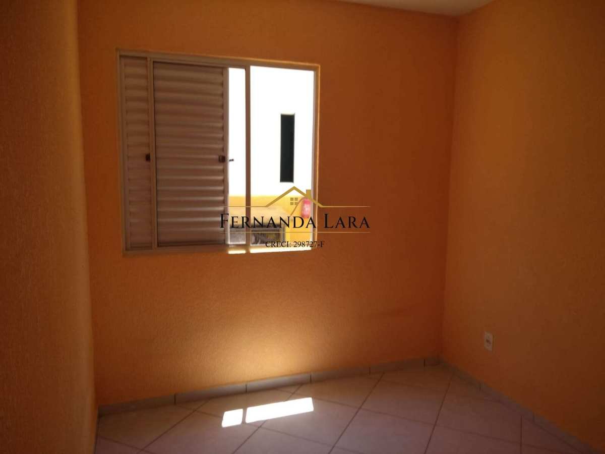 Apartamento à venda em Peruíbe, com 2 quartos, 40m² - Fernanda Lara Corretora