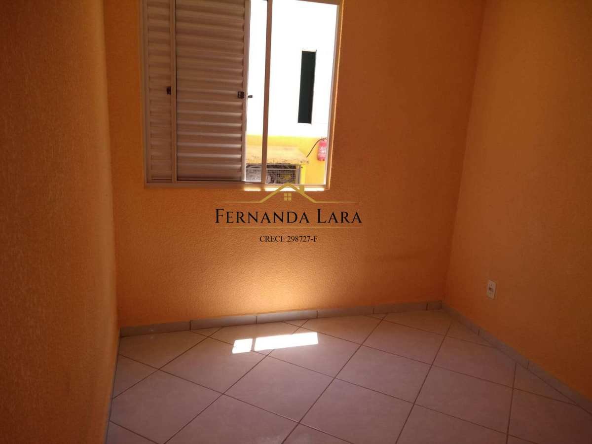 Apartamento à venda em Peruíbe, com 2 quartos, 40m²
