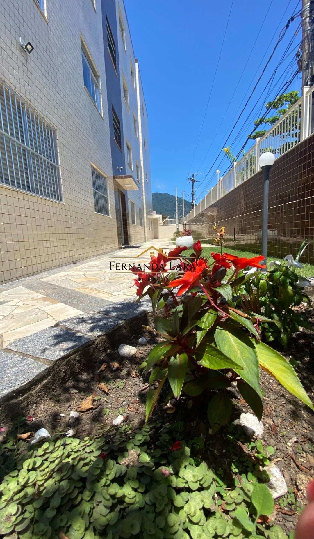 Apartamento em Peruíbe, Centro, com 3 quartos, 84m² - Fernanda Lara Corretora