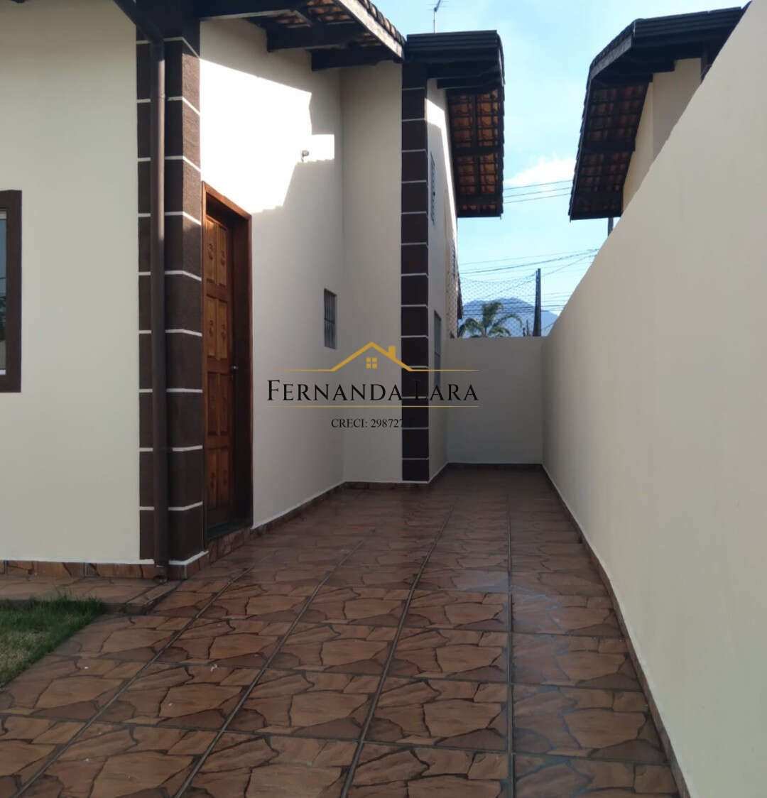 Casa à venda em Peruíbe, Cidade Balneária Nova Peruíbe, com 2 quartos, 61m² - Fernanda Lara Corretora