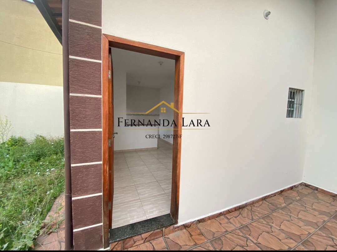 Casa à venda em Peruíbe, Cidade Balneária Nova Peruíbe, com 2 quartos, 61m² - Fernanda Lara Corretora