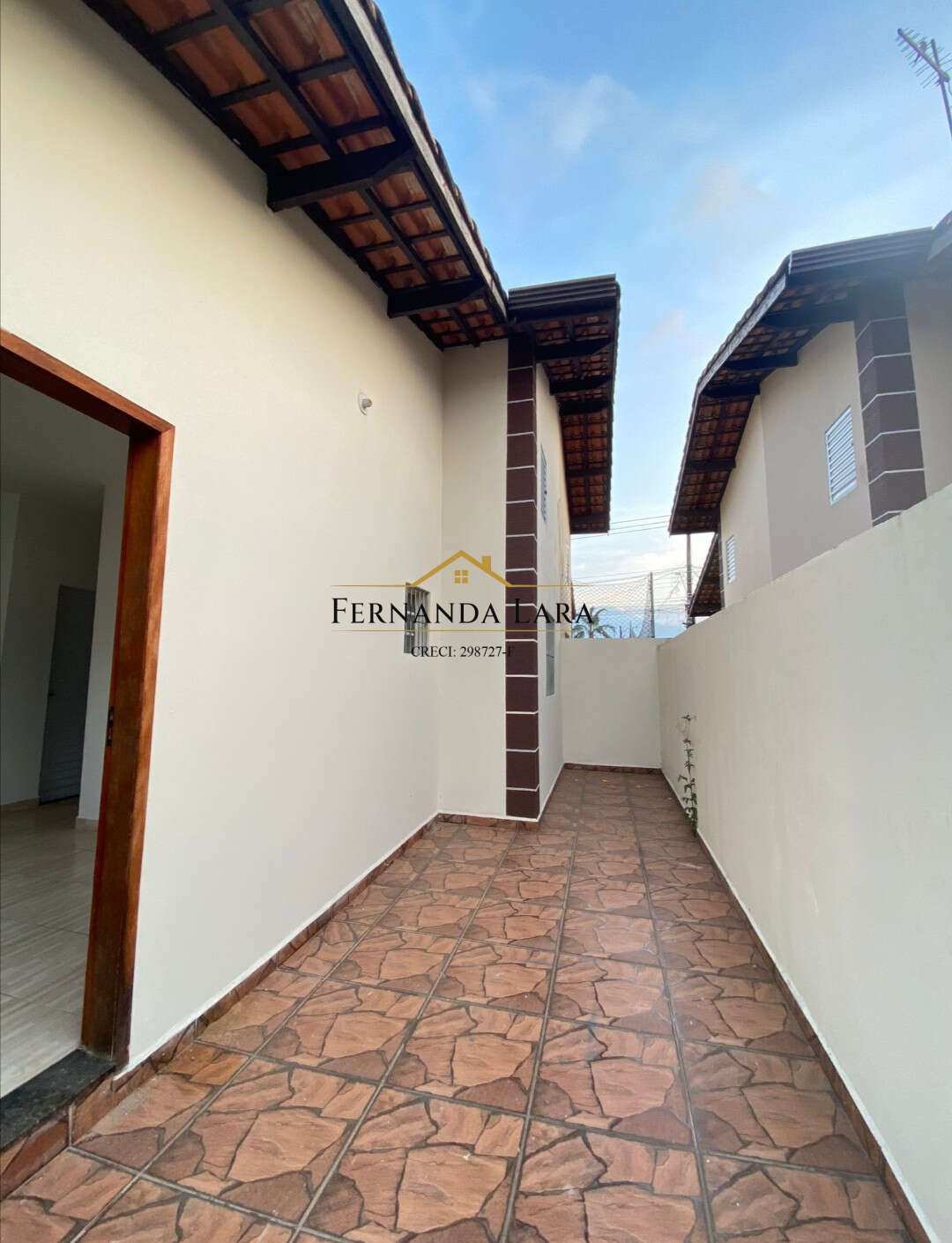 Casa à venda em Peruíbe, Cidade Balneária Nova Peruíbe, com 2 quartos, 61m² - Fernanda Lara Corretora