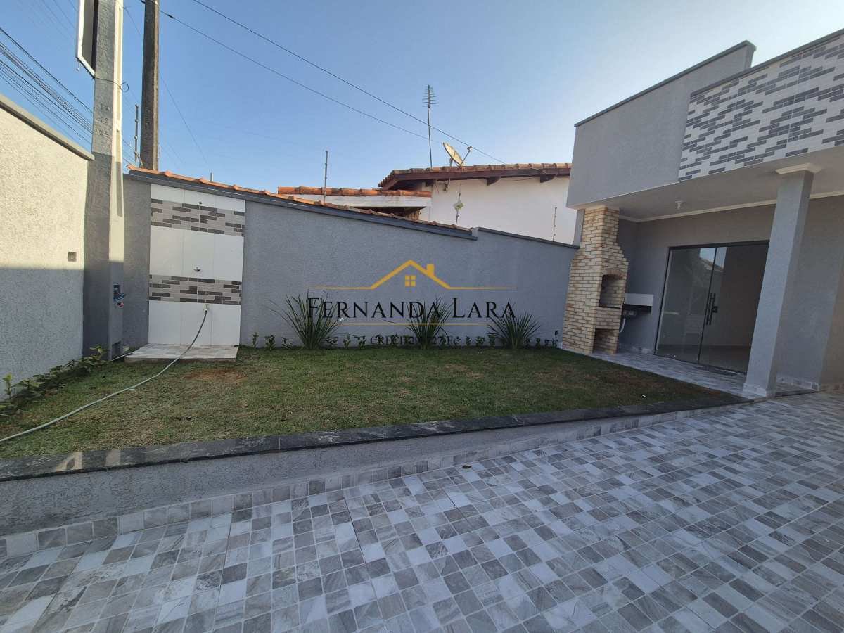 Casa à venda em Peruíbe, Cidade Nova Peruíbe, com 2 quartos, 70m² - Fernanda Lara Corretora