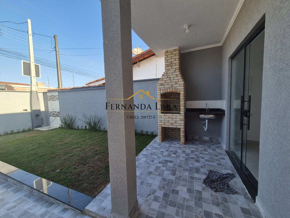 Casa à venda em Peruíbe, Cidade Nova Peruíbe, com 2 quartos, 70m² - Fernanda Lara Corretora