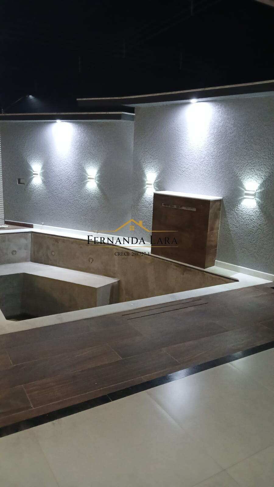 Casa à venda em Peruíbe, Cidade Nova Peruíbe, com 2 quartos, 165m² - Fernanda Lara Corretora