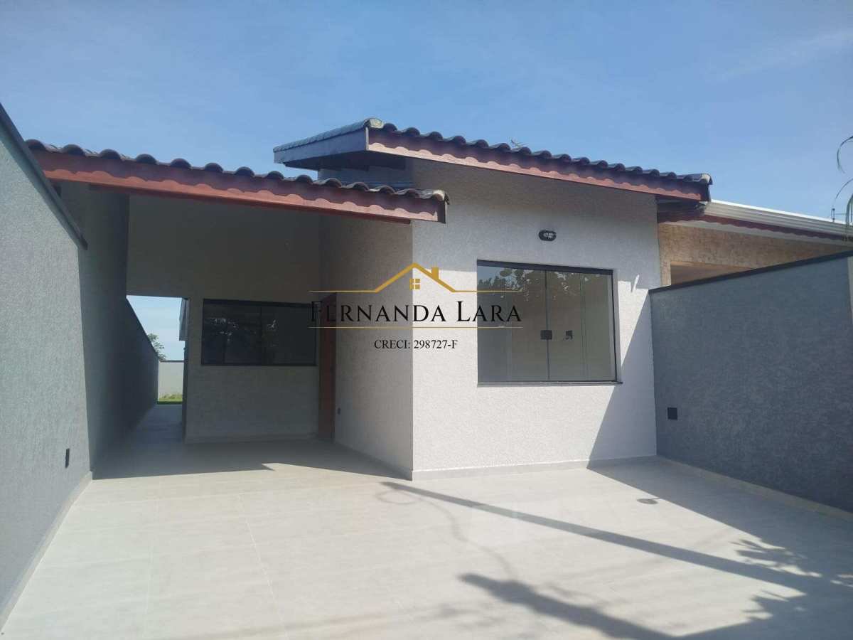 Casa à venda em Peruíbe, Cidade Nova Peruíbe, com 3 quartos, 111,48m² - Fernanda Lara Corretora