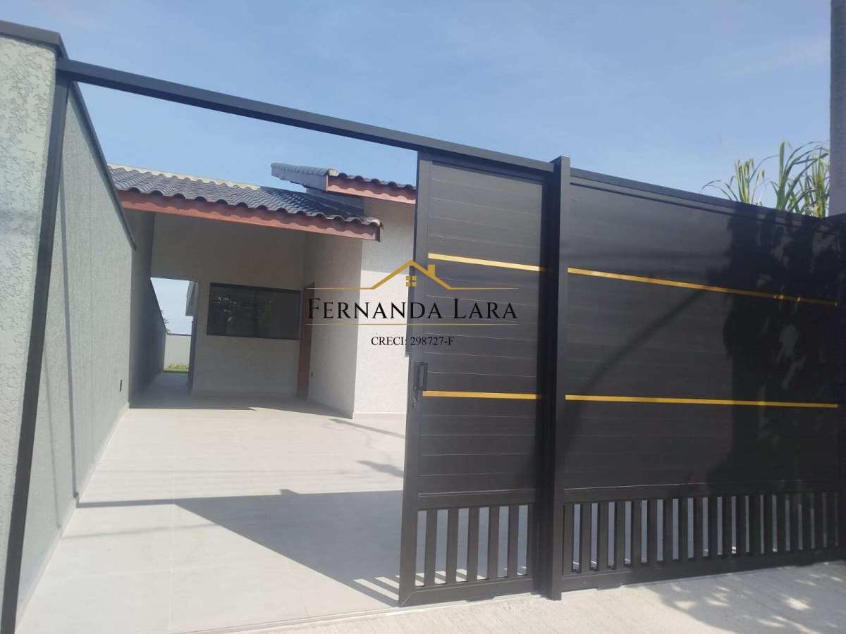 Casa à venda em Peruíbe, Cidade Nova Peruíbe, com 3 quartos, 111,48m² - Fernanda Lara Corretora