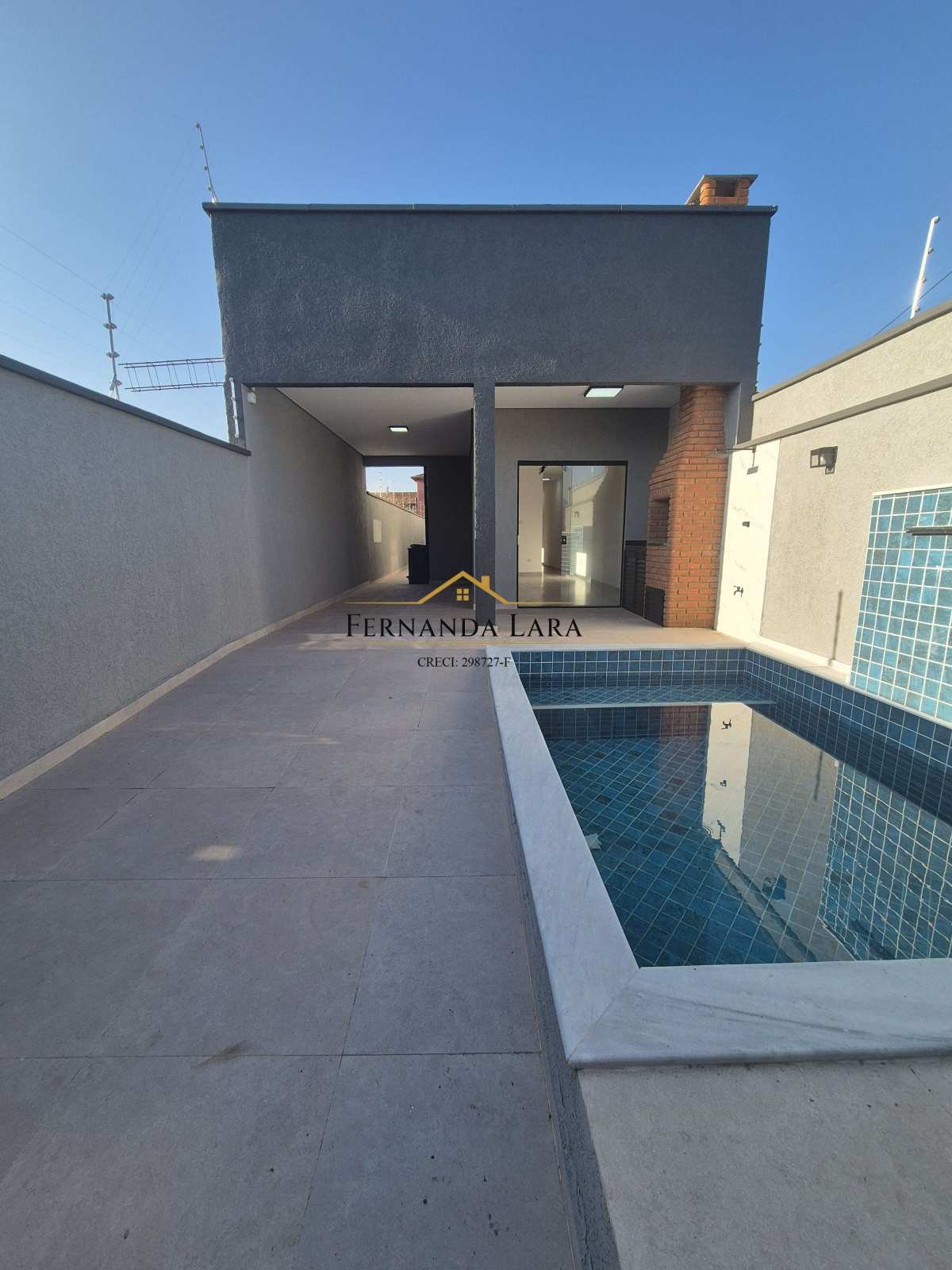 Casa à venda em Peruíbe, Cidade Nova Peruíbe, com 3 quartos, 166m² - Fernanda Lara Corretora