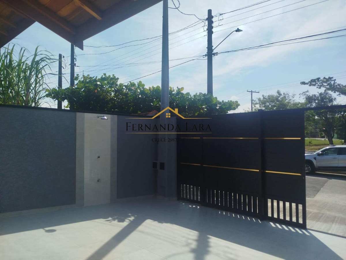 Casa à venda em Peruíbe, Cidade Nova Peruíbe, com 3 quartos, 111,48m² - Fernanda Lara Corretora