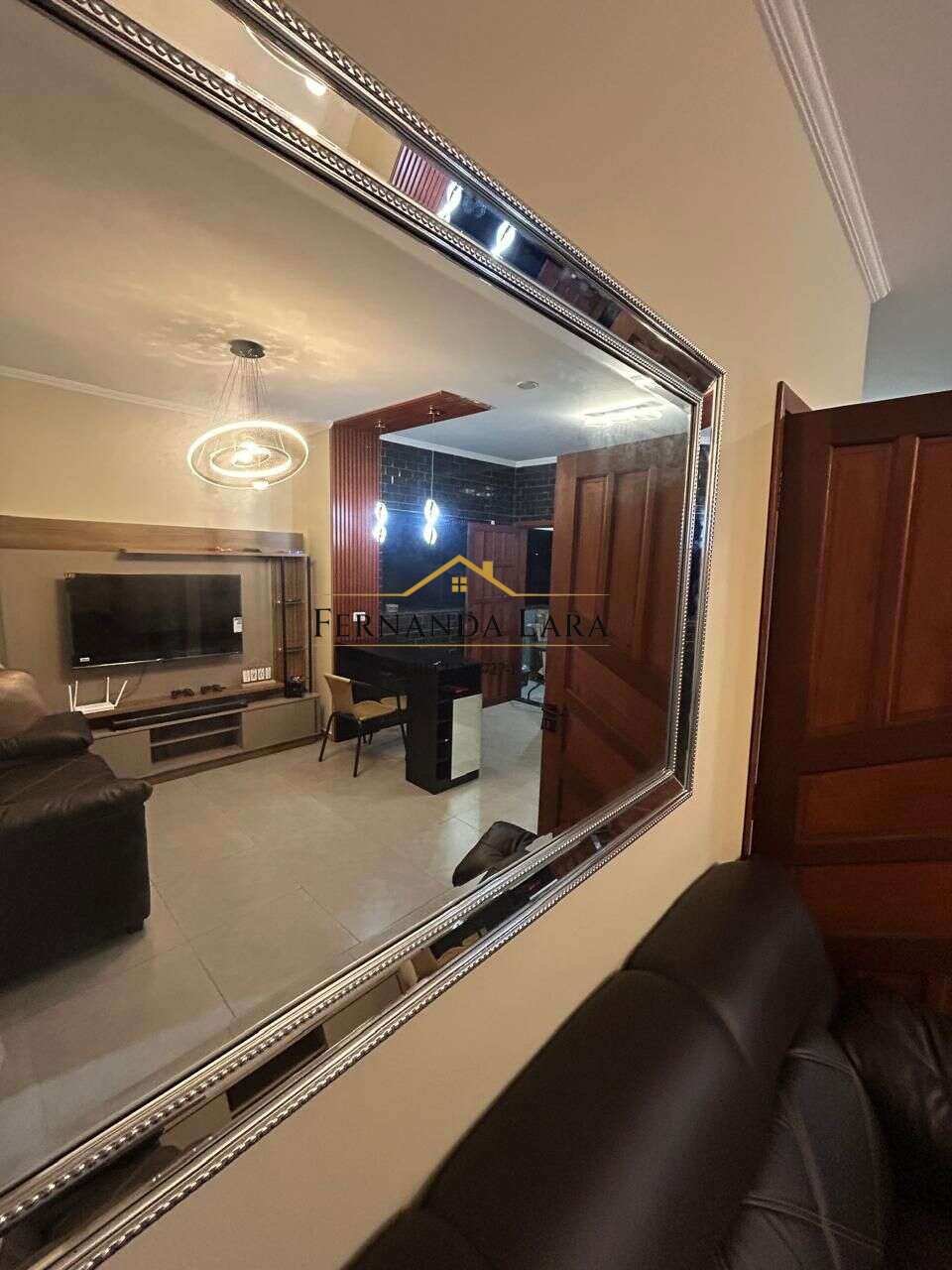 Casa à venda em Peruíbe, Jardim Brasil, com 2 quartos - Fernanda Lara Corretora