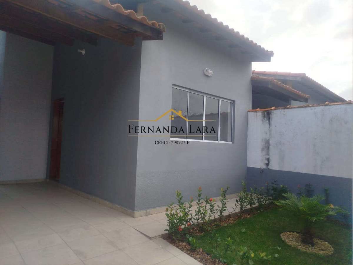 Casa à venda em Peruíbe, Jardim Somar, com 2 quartos, 77m² - Fernanda Lara Corretora