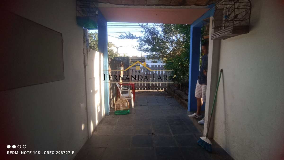 Casa à venda em Peruíbe, Ribamar, com 4 quartos, 300m² - Fernanda Lara Corretora