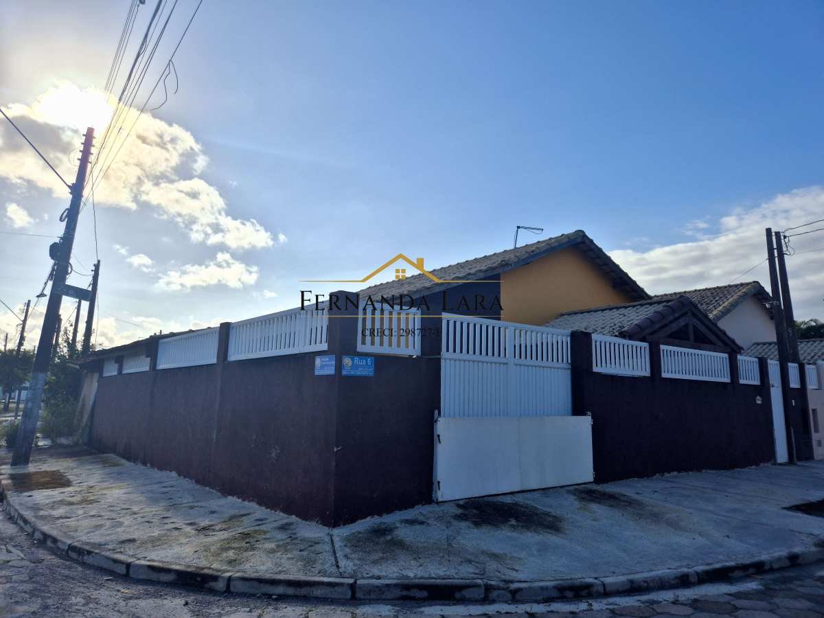 Casa à venda em Peruíbe, São João Batista 2, com 2 quartos, 75m² - Fernanda Lara Corretora