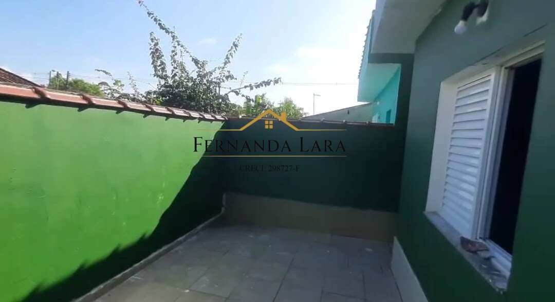 Casa à venda em Peruíbe, São joao Batista, com 2 quartos, 77m² - Fernanda Lara Corretora