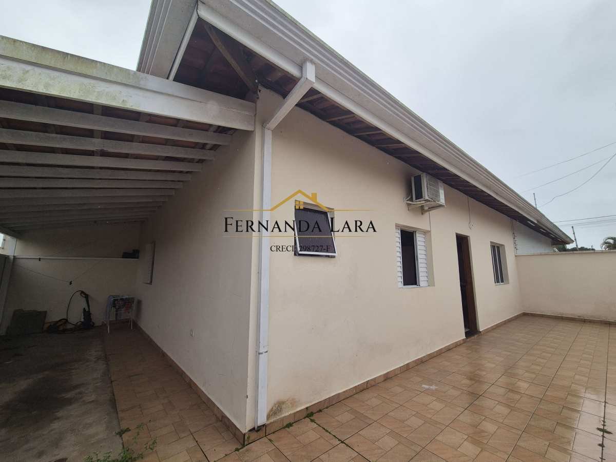 Casa à venda em Peruíbe, Sao José, com 2 quartos, 150m² - Fernanda Lara Corretora