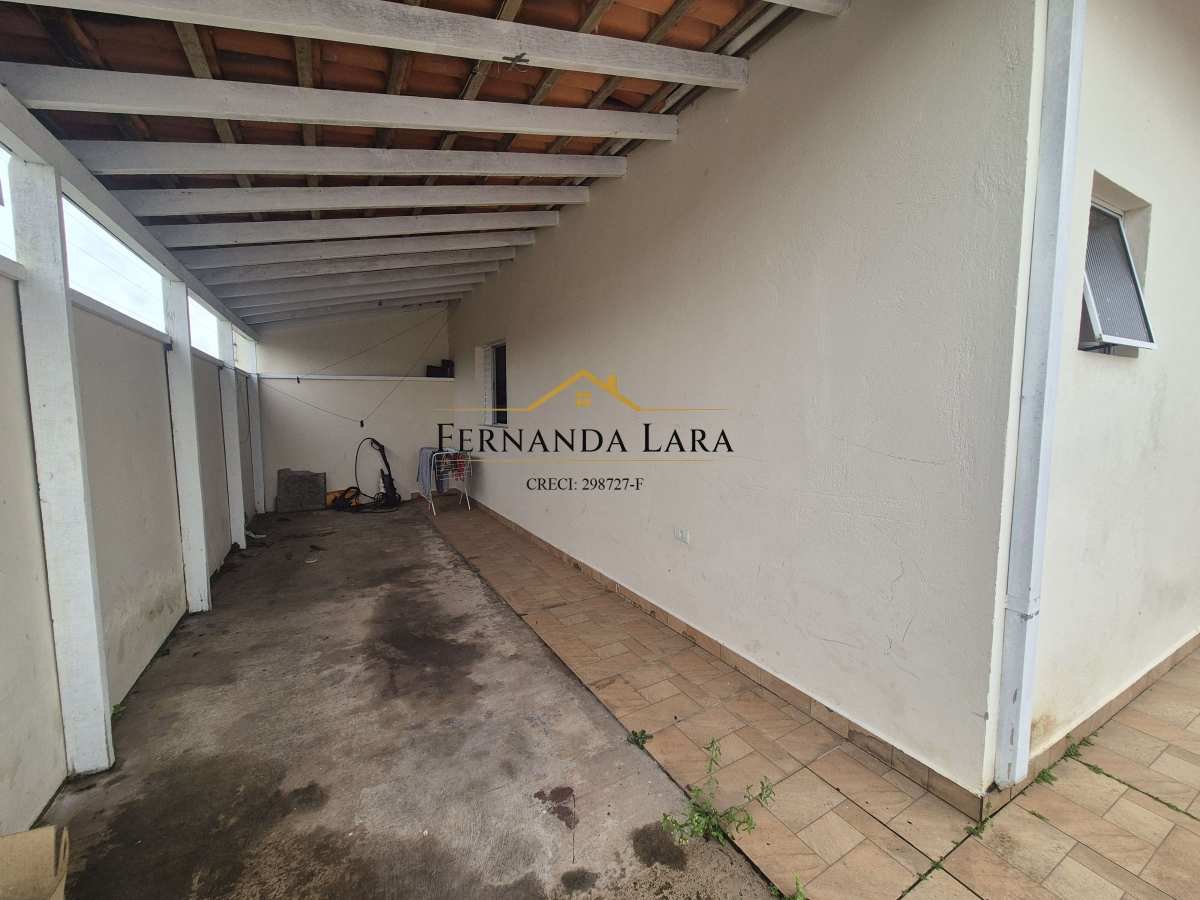 Casa à venda em Peruíbe, Sao José, com 2 quartos, 150m² - Fernanda Lara Corretora