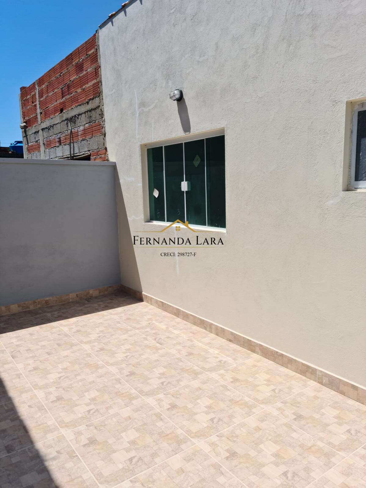 Casa à venda em Peruíbe, Sao jose, com 2 quartos, 72m² - Fernanda Lara Corretora