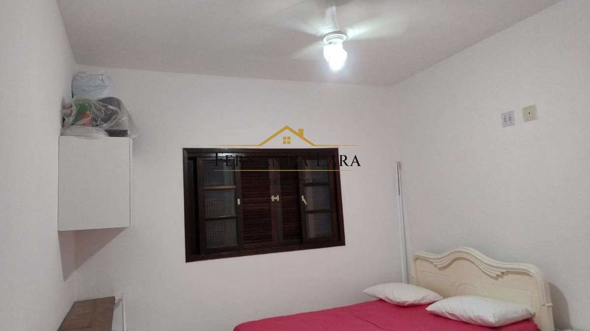 Casa à venda em Peruíbe, Vila Erminda, com 2 quartos, 70m² - Fernanda Lara Corretora