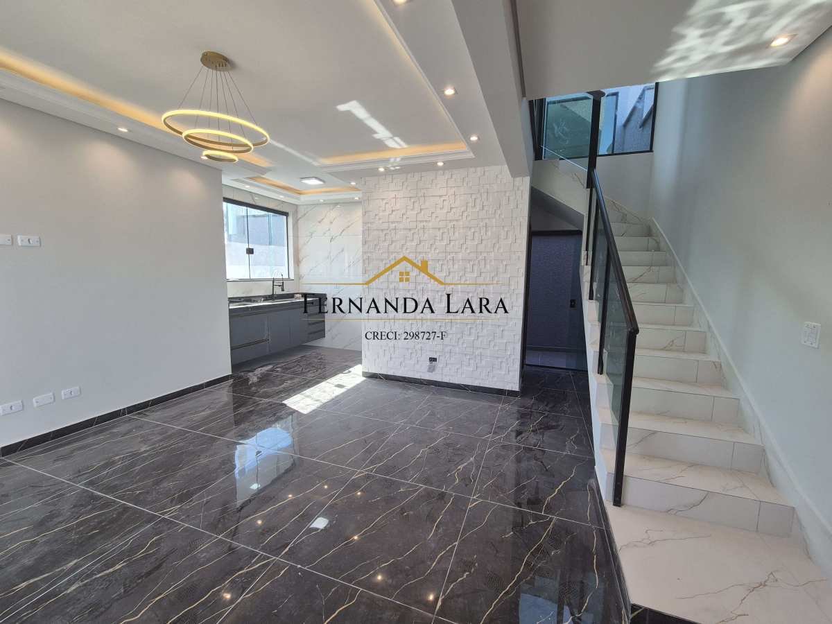 Sobrado à venda em Peruíbe, Ribamar, com 2 quartos, 160m² - Fernanda Lara Corretora