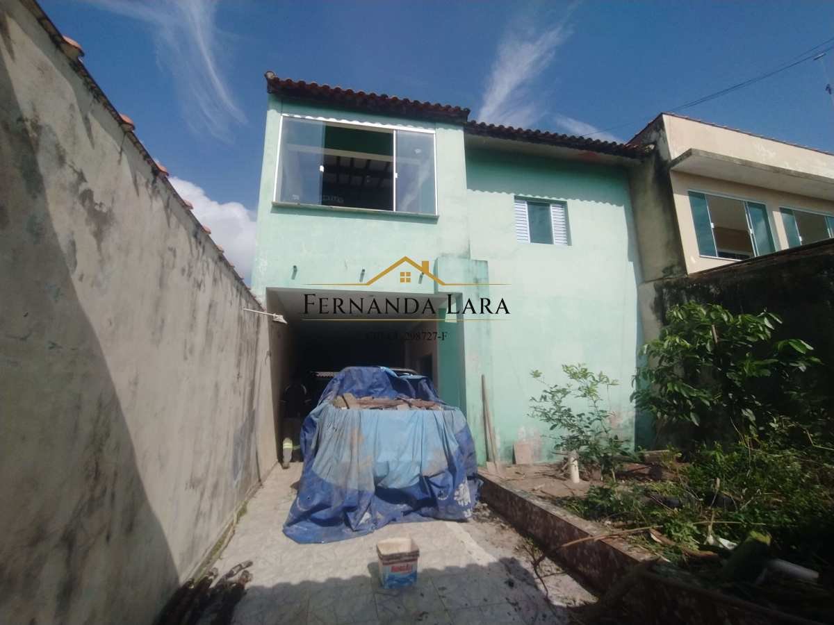 Sobrado à venda em Peruíbe, Vila Erminda, com 3 quartos, 207m² - Fernanda Lara Corretora