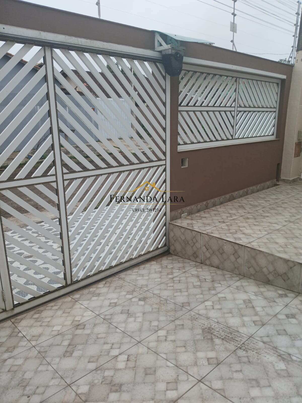 Sobrado em Peruíbe, Parque turístico, com 3 quartos, 130m² - Fernanda Lara Corretora