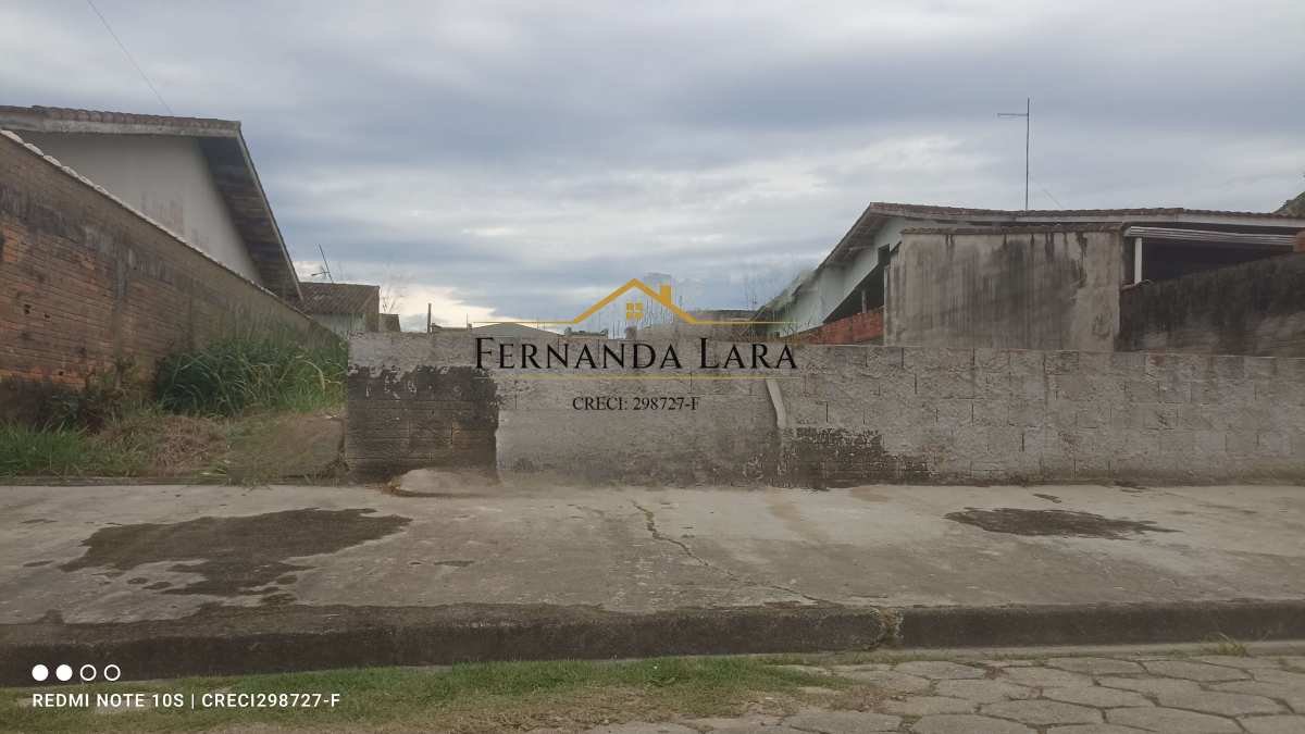 Terreno à venda em Peruíbe, 12x30m²