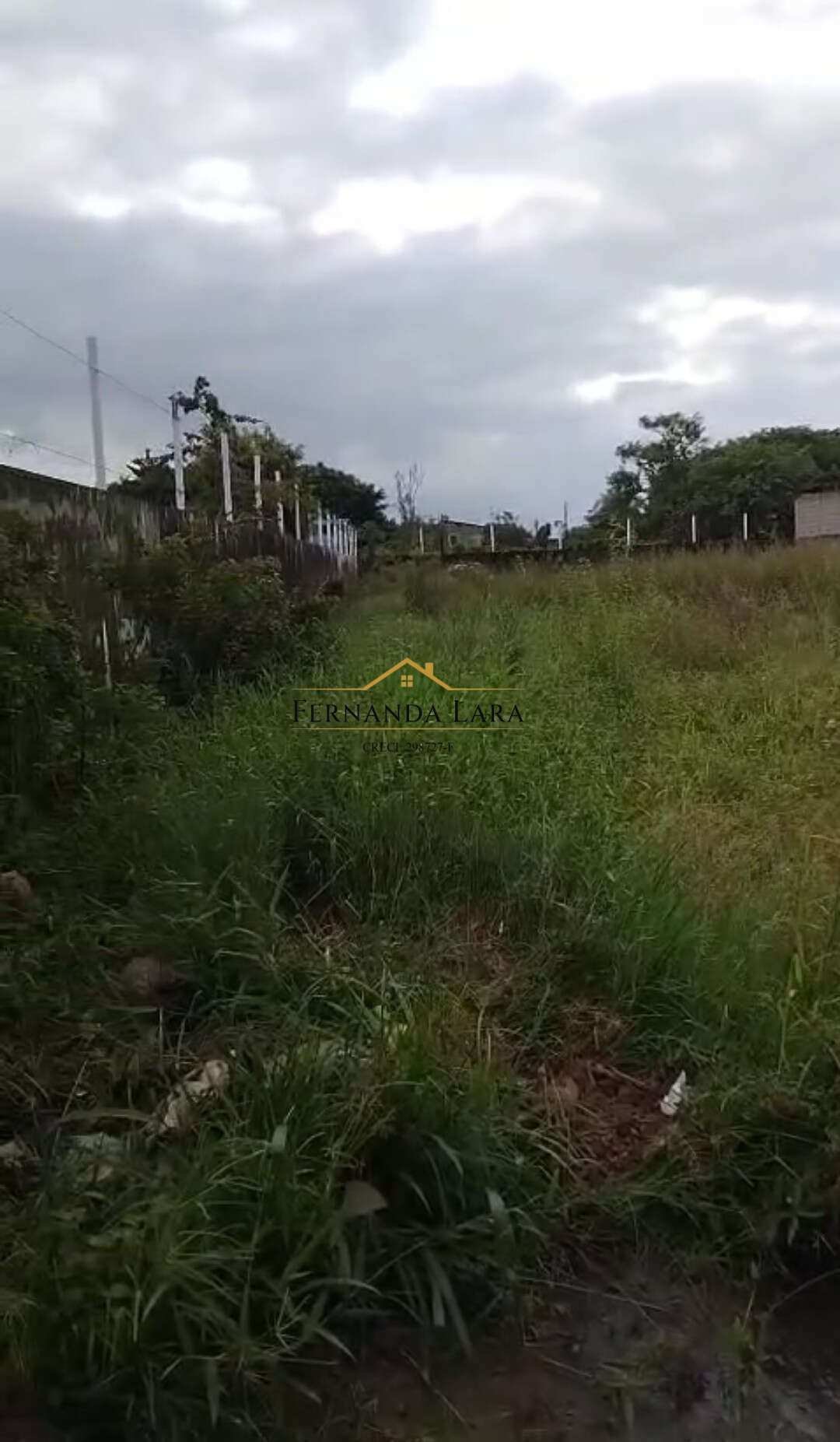 Terreno à venda em Peruíbe, Estancia Leão Novaes, 1000m² - Fernanda Lara Corretora