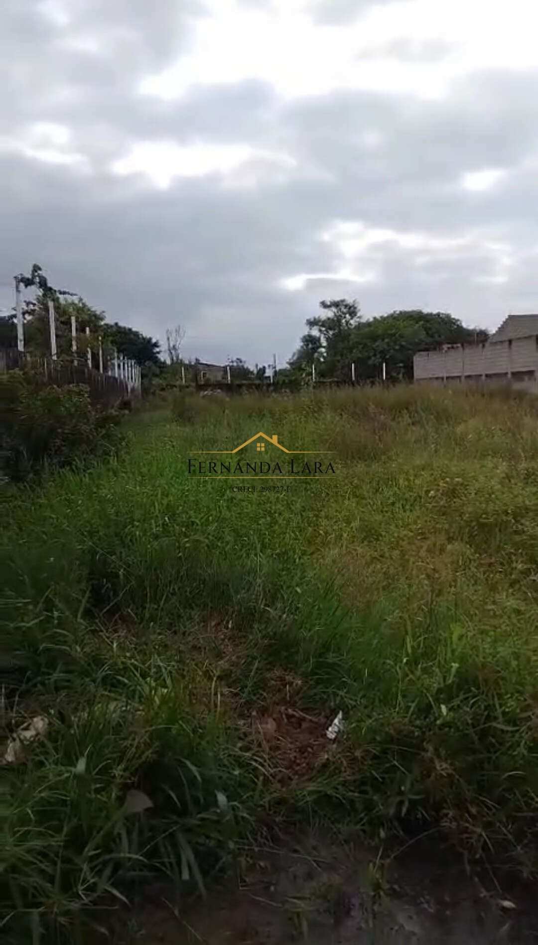 Terreno à venda em Peruíbe, Estancia Leão Novaes, 1000m² - Fernanda Lara Corretora