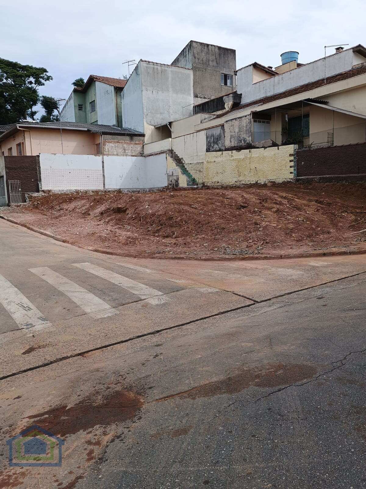 Excelente Terreno á venda de 258m², Pronto para Construir, no Jardim Independência em São Bernardo do Campo - SP. - Casarely Imóveis