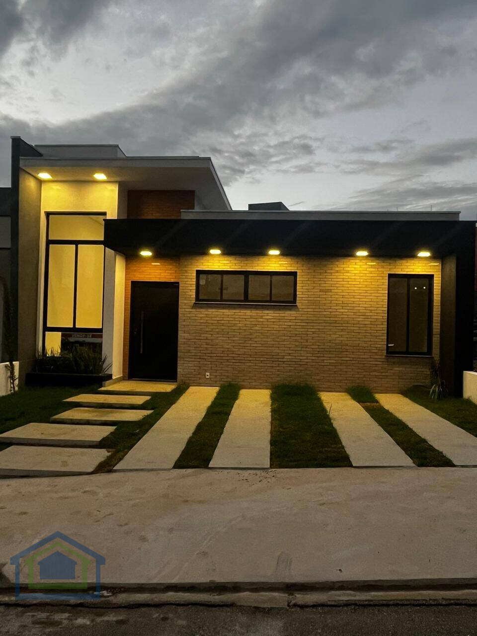 Linda Casa Térrea de 98m² à venda no excelente Condomínio Fechado Villagio Ipanema I- Sorocaba - SP. - Casarely Imóveis