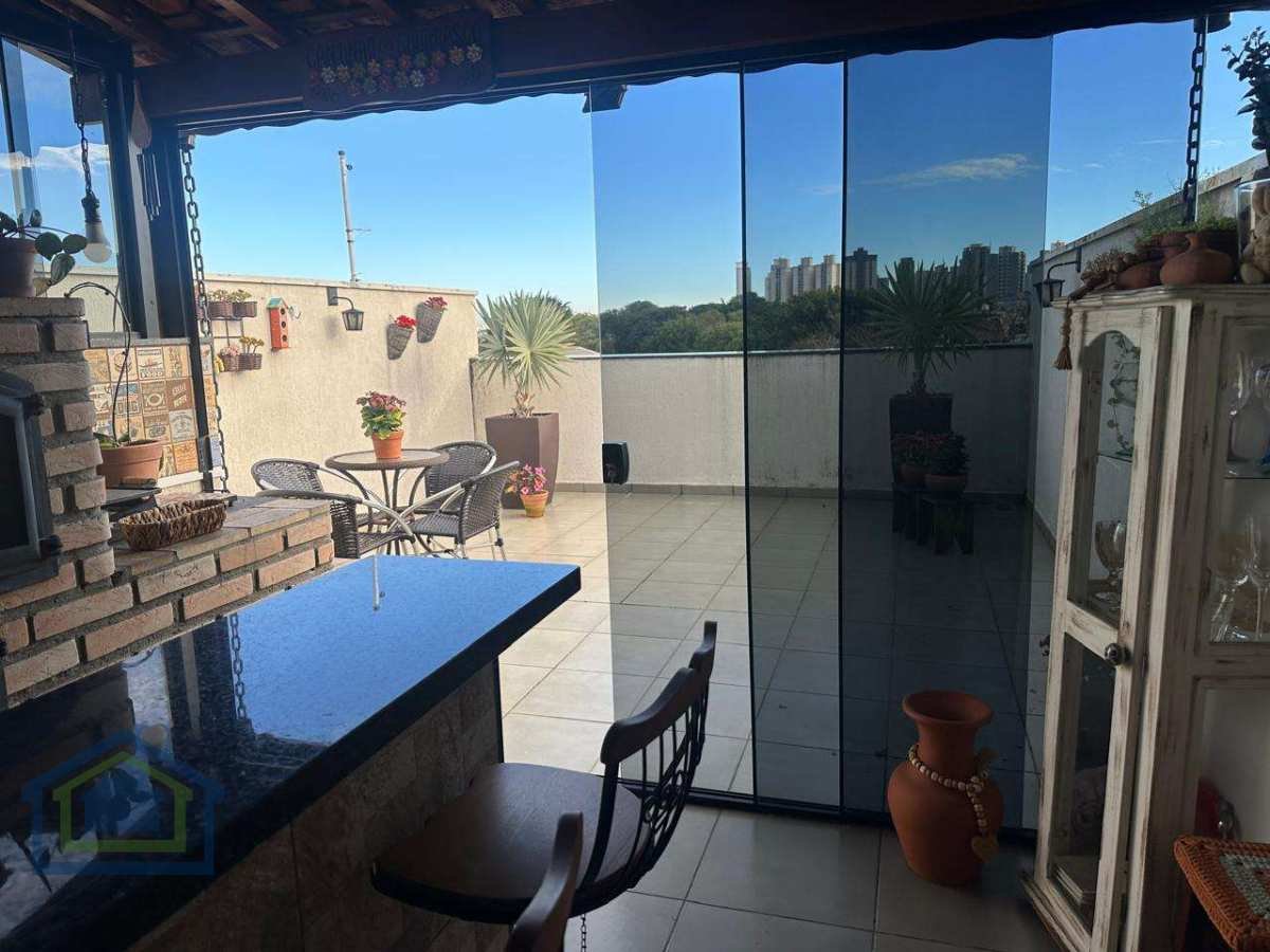 Linda Cobertura à Venda com 104m² de Área Construída, no bairro Vila Scarpelli - Santo André - SP. - Casarely Imóveis