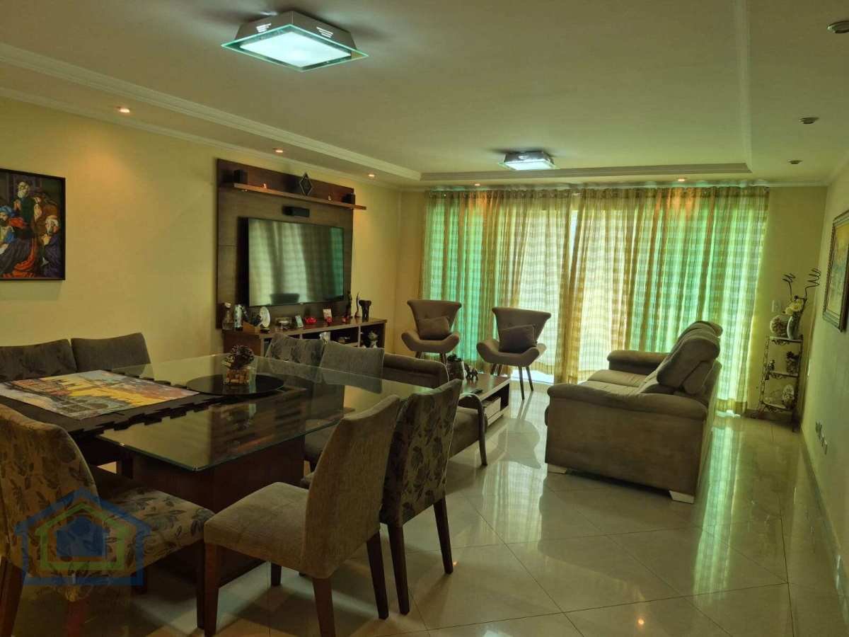 Lindo Sobrado à Venda com 241m² de Área Construída e Terreno de 125m2, no Bairro Assunção em São Bernardo do Campo - SP - Casarely Imóveis