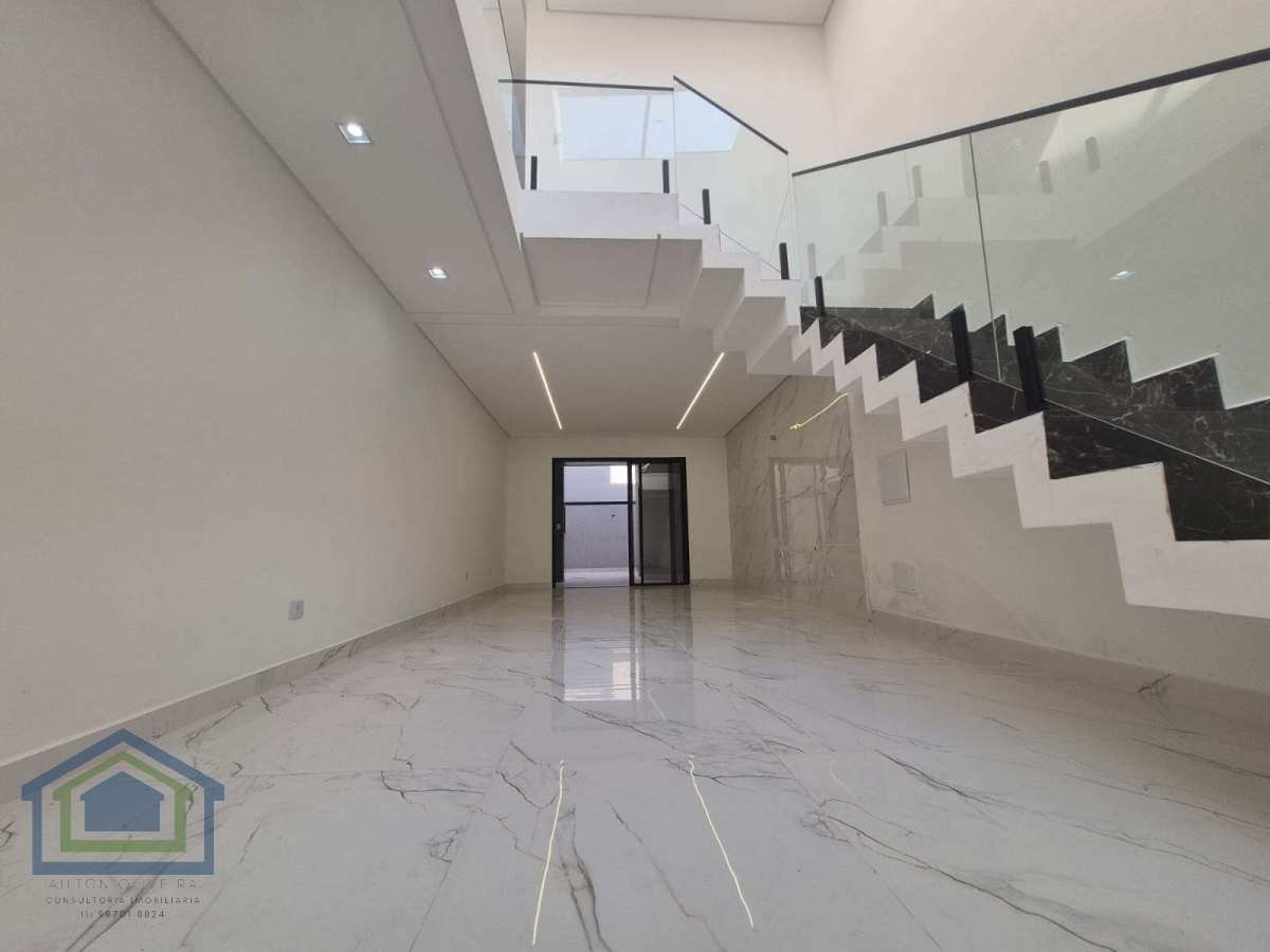 Lindo Sobrado de 135m² de Área Construída, com 03 dormitório Sendo 03 Suítes, no  Bela Vista - Santo André - Casarely Imóveis