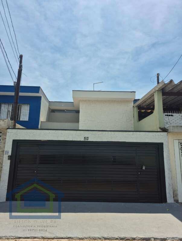 Lindo Sobrado de 181.30m² de Área Construída e Terreno de 127m² à venda, no bairro Nova Petrópolis - São Bernardo do Campo - SP. - Casarely Imóveis