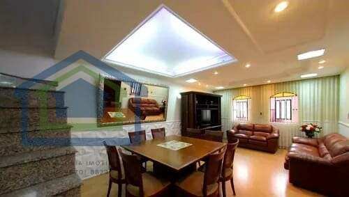 Lindo Sobrado de 238m² de Área Construída e Terreno de 200m² à venda, no bairro Barcelona - São Caetano do Sul - SP. - Casarely Imóveis