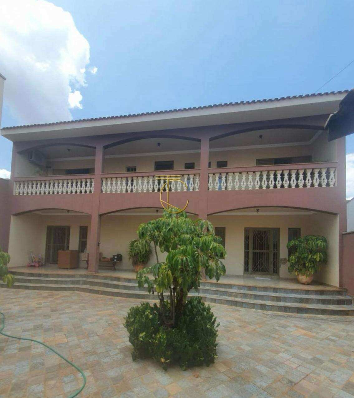 Sobrado à venda com 3 quartos - Sumarezinho,Ribeirão Preto