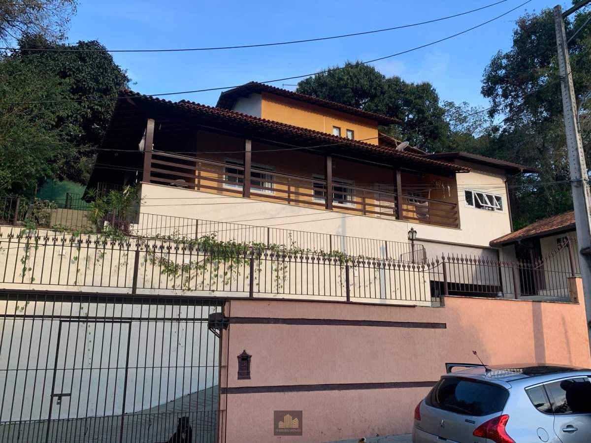 Casa à venda, Badu, com 4 quartos, 300m² - Rafael Ferreira